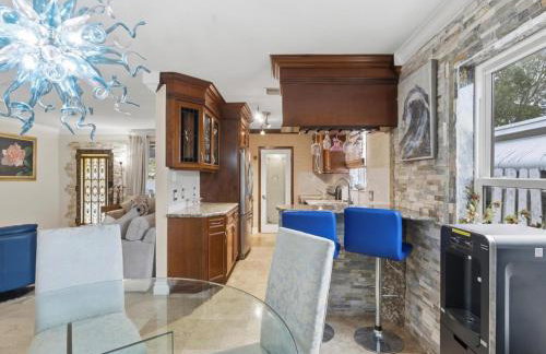Luxury Waterfront Villa, With Private Hot Tub, Beachs, Aventura Mall Casinos, Restaruants - Foto 9