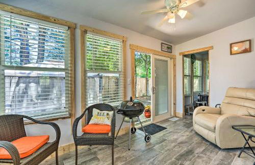 Modern Moncks Corner Home with Fenced Backyard! - Foto 18