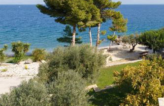 Into The Blue Villa - Photo 10