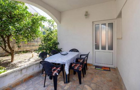 3 Bedroom Gorgeous Home In Tustevac - Foto 1