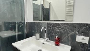 Lazio apartment nel centro di Palermo - Foto 4, Shower