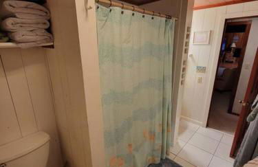 Lake House Retreat - Photo 13