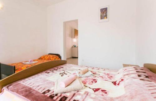Apartmetns Franka Saplunara-One-Bedroom Apartment with Terrace and Sea View No2 - Foto 7