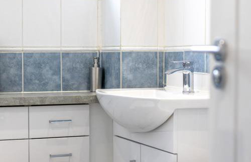 Renfrew Town Centre Easy Link to Glasgow City - Pass the Keys - Foto 36