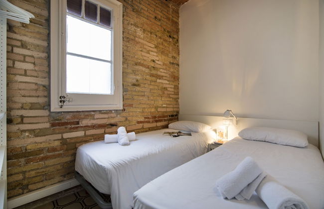 Happy People Gaudi Sant Pau - Foto 4