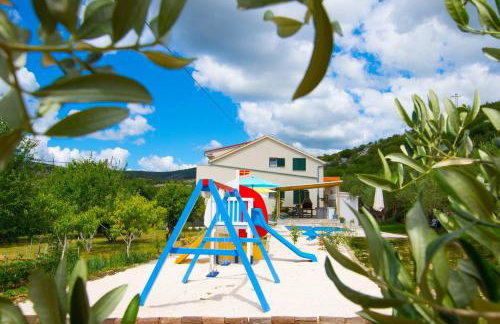 Family friendly house with a swimming pool Plano, Trogir - 21403 - Foto 3