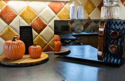 6 Guests * 4 Bedroom * Free Wi-Fi - Photo 11