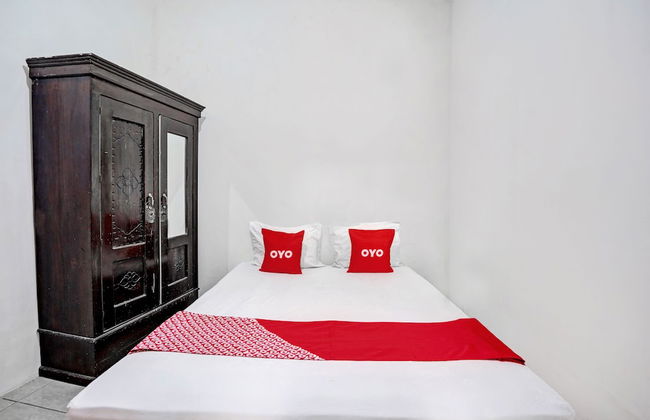 OYO Life 92840 Wisma Morricco - Foto 9