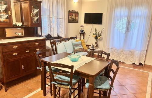 Alexjean cosy apartment close to beach and Dapia - Photo 28