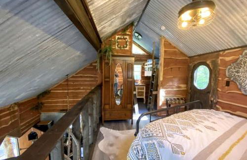 Hobbit Treehouse with Waterfall on the Brazos River for Glamping in Texas - Foto 12