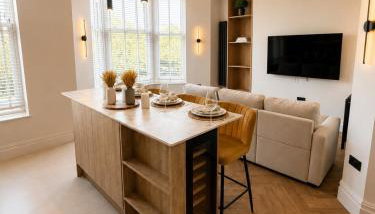 East Parade Collection, Opaz House Flat 3 - Photo 4