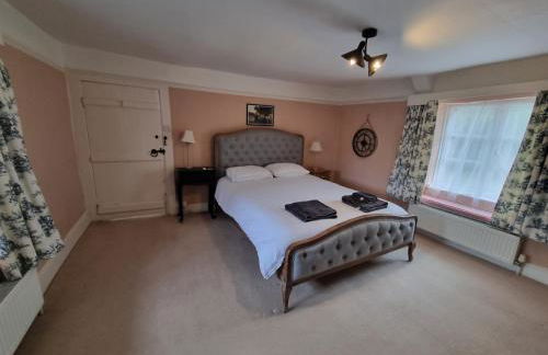 Old Post Office Cottage - Photo 4