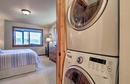 Hot Tub and Lake Tahoe Views Waterfront Retreat - Foto 19