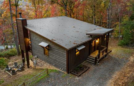 Chardonnay Chalet - Luxe Modern Chalet - Hot Tub, Wi-Fi, Fire Pit, Game Room, Amazing Deck - 15 min to Blue Ridge - Foto 67