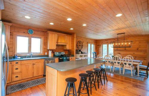 Secluded 18-Acres with Pool Hot Tub Pool Table - Foto 41