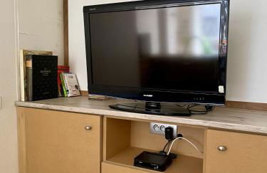 S19 Parking 1 chambre 1 à 2 personnes, facile d'acces A77, Nevers Magny Cours - Foto 13