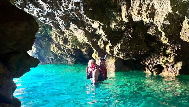 Practicaremos snorkel en una cueva marina