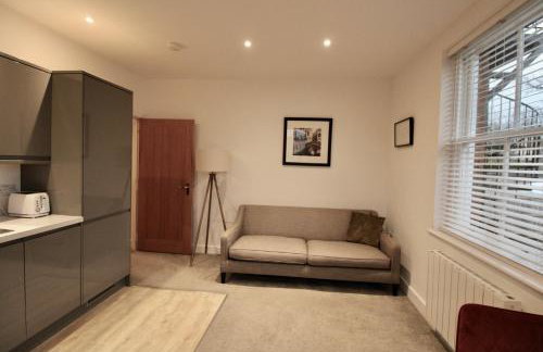 No.10 @ ShortStays Serviced apartments - Photo 20