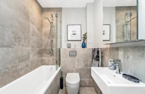 Contemporary Fulham Penthouse with Large Balcony - Pass the Keys - Foto 23