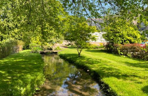 Stylish 1-bed Cottage Escape in Piddlehinton - Photo 22