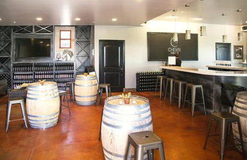 Casita Vino Dog-Friendly Vineyard Retreat & Stay - Photo 25