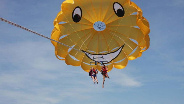 Parachute ascensionnel à Barcelone - Photo 2