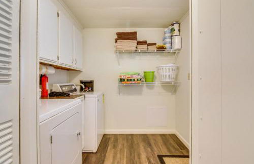 Beachy Lewes Home with Outdoor Shower and Fire Pit! - Foto 22