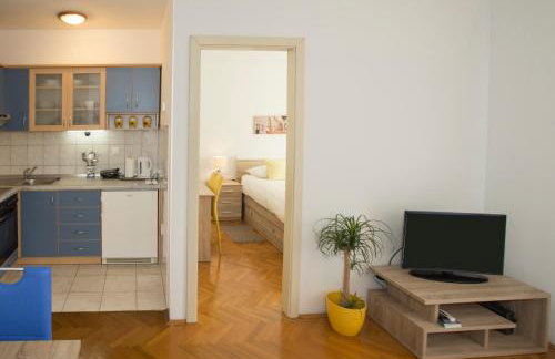 Bella Vita - Photo 35