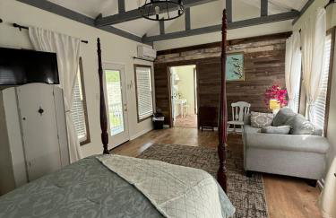 Courtyard by Ravens Keep - Foto 2