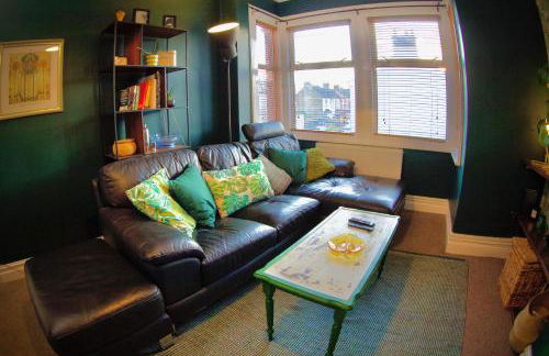 Stylish and artistic flat in Southend on Sea - 2 Double Bedrooms, Free on-street parking - Foto 4