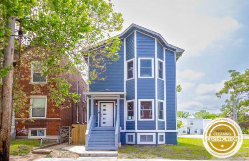 Lovely Modern 3BR-3BA Grove Home ABODEbucks - Photo 1