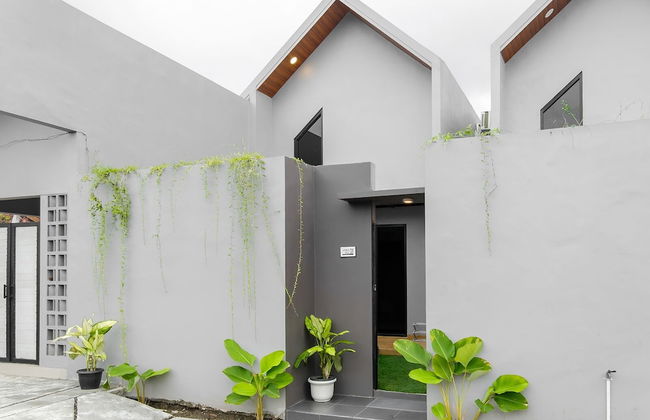 Calma Jatimas Klayar Villa Sleman Jogja - Photo 35