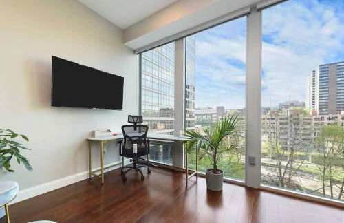 HostWise Stays - The Washington at Chatham - Free Parking, Great Views, Across from PPG Arena - Foto 4