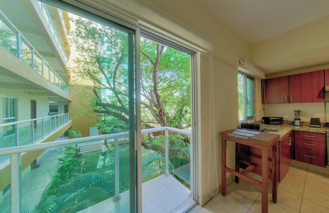 Beautiful Condo With Pool and Close to the Beach - Foto 23