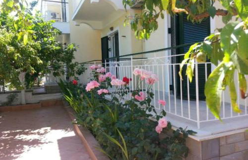 Elenas Garden - Foto 31