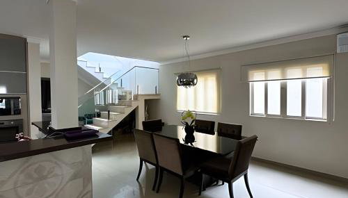 Portal da Olaria | Casa com piscina a 200m da praia - Foto 1