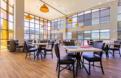 Estúdios Modernos em Resort pé na areia - Jurerê Beach Village JBVJR - Foto 73