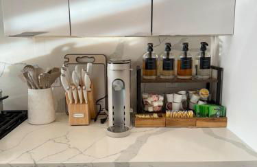 Travelers Dream that's Mins to NYC having Game Room and Parking - Foto 15