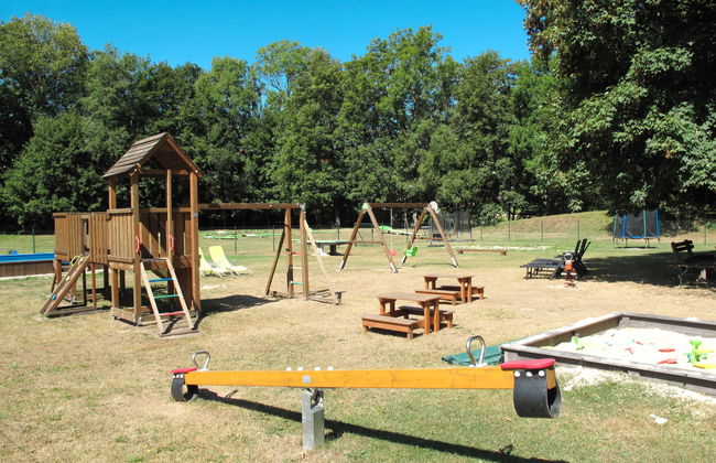 3 bedroom House in Stárkov with swimming pool and garden - Photo 24