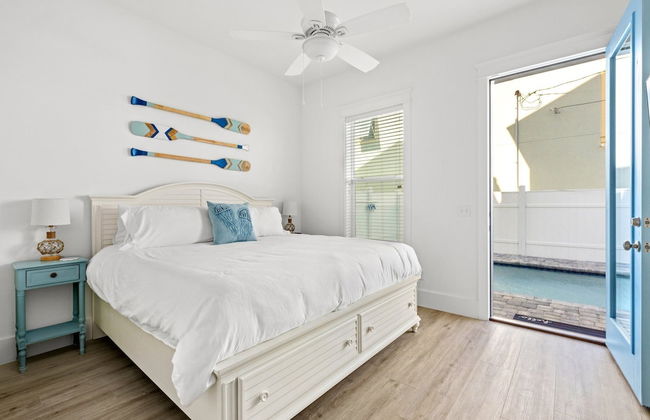 Spectacular 3br 4ba w/ Private Pool, 2 Min Walk to Beach - Sleeps 15! - Foto 4