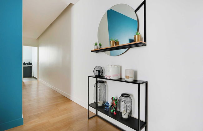 Elegance and Comfort With A/C - Arc de Triomphe - Foto 13