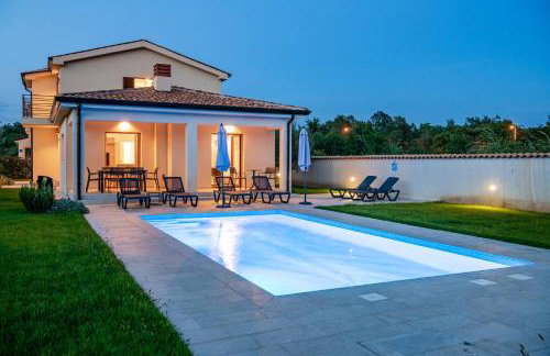 Holiday house Luca - Photo 1