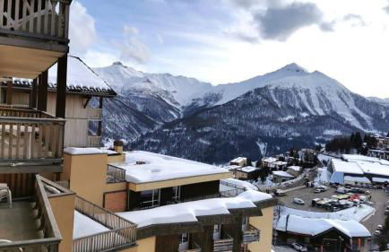 Appartement 6 places aux pieds des pistes avec piscine, wifi et parking privé, salle de bain refaite à neuf - Foto 32