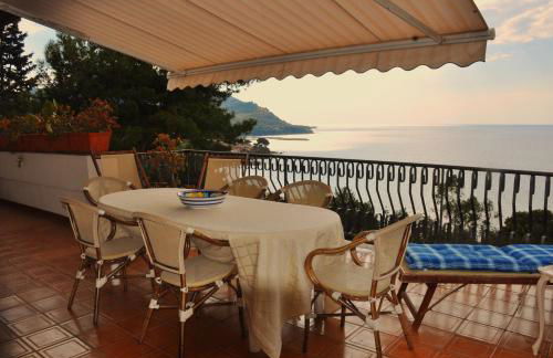 Villa Laura Sea View Apartments - Foto 5