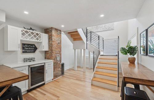 3BR Stylish Retreat, Minutes from Downtown Pittsburgh, Free 3-Car Parking - Foto 50