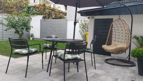 Cozy 2-bedroom house with garden - Photo 5