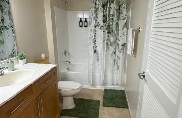 Luxury Stay-Free Parking-Amazon HQ-Nearby DC-Wifi-Pool-Gym - Photo 27