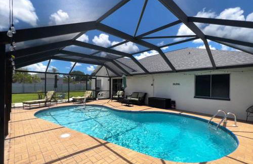 Spacious lakefront pool home in North Fort Myers - Foto 6