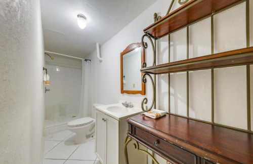 5 Mi to Hollywood Blvd! Miramar Apt with Shared Pool - Photo 16