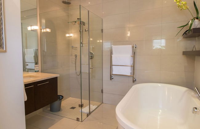 The Crystal Apartments - Photo 58